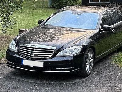 Second-hand Mercedes S500L 435 CP (319 kW) 2011 Negru Berlinǎ
