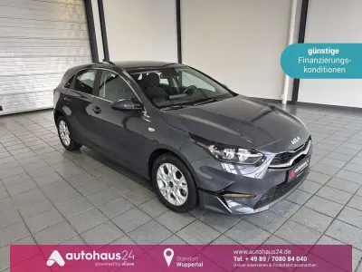 Usado Kia Ceed Vision 160 CV (117 kW) 2022 Plateado Utilitario