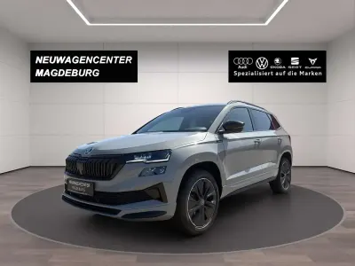 Neu Skoda Karoq SportLine 150 PS (110 kW) 2026 Grau SUV