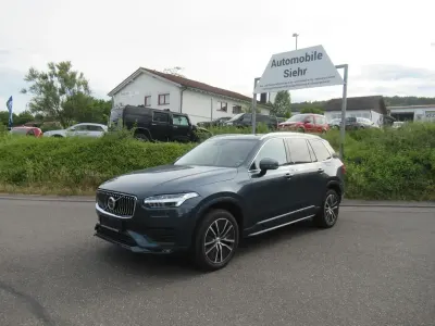 Gebraucht Volvo XC90 Momentum 235 PS (172 kW) 2020 Blau SUV