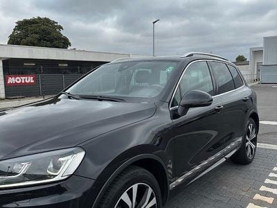 Schwarz Gebraucht 2016 VW Touareg SUV | 22.000 € (Fairer Preis)
