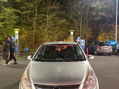 Gebraucht Opel Corsa 80 PS (58 kW) 2007 Silber Kleinwagen