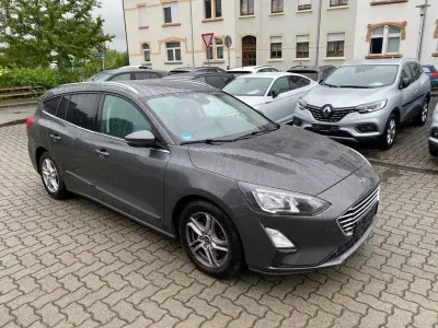 Gebraucht Ford Focus Cool & Connect 120 PS (88 kW) 2021 Grau Limousine