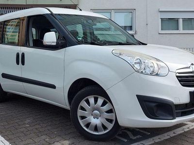 Usata Opel Combo Edition 120 CV (88 kW) 2016 Bianco Monovolume