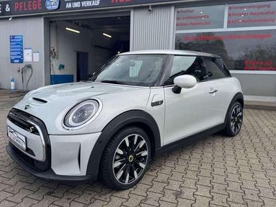 Gebraucht Mini Cooper SE Classic 135 kW (184 PS) 2022 White silver Kleinwagen