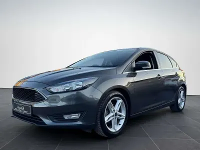 Gebraucht Ford Focus Cool & Connect 125 PS (91 kW) 2018 Grau Limousine