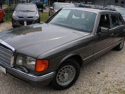 Usata Mercedes 380 204 CV (150 kW) 1985 Marrone Berlina