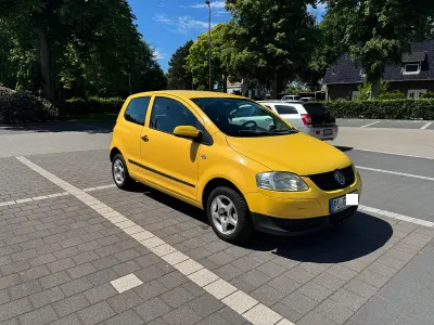 Gebraucht VW Fox 60 PS (44 kW) 2006 Gelb Kleinwagen