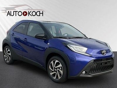 Blau Neu 2025 Toyota Aygo X SUV | 20.940 € (Etwas zu teuer)