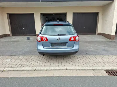 Gebraucht VW Passat Comfortline 122 PS (89 kW) 2009 Grau Kombi