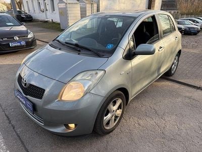 Gebraucht Toyota Yaris Luna 90 PS (66 kW) 2008 Silber Kleinwagen
