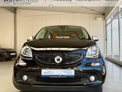 Gebraucht Smart ForFour 71 PS (52 kW) 2019 Schwarz Kleinwagen