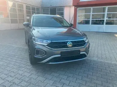 Gebraucht VW T-Roc Goal 116 PS (85 kW) 2025 Grau SUV