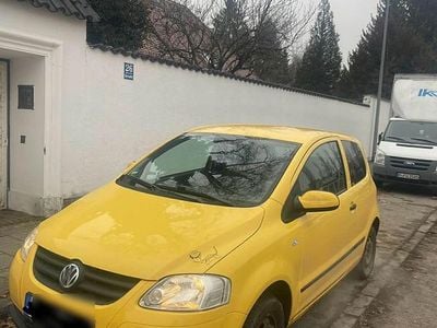 Gebraucht VW Fox 65 PS (47 kW) 2005 Gelb Kleinwagen
