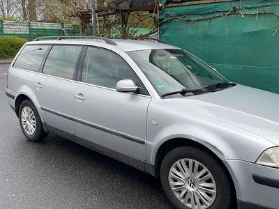Gebraucht VW Passat 130 PS (95 kW) 2002 Silber Kombi