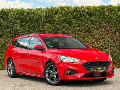 Gebraucht Ford Focus ST-Line 182 PS (133 kW) 2020 Rot Limousine