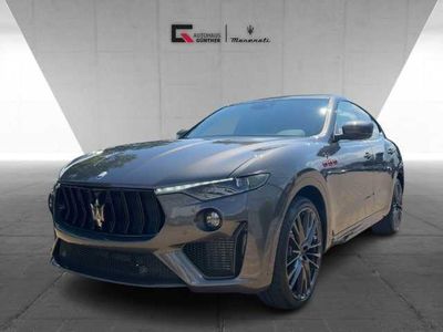 gebraucht Maserati Levante TROFEO MY23 V8 580PS AWD Grigio & Nero