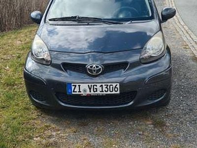 Gebraucht Toyota Aygo Basis 68 PS (50 kW) 2009 Grau Kleinwagen