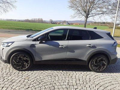 Grau Gebraucht 2024 Renault Symbioz Esprit Alpine SUV | 29.000 € (Fairer Preis)