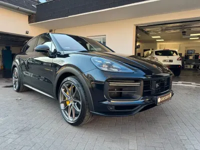 Gebraucht Porsche Cayenne 640 PS (470 kW) 2022 Tiefschwarz SUV