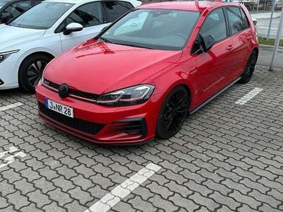Gebraucht VW Golf VII GTI 245 PS (180 kW) 2018 Rot Limousine