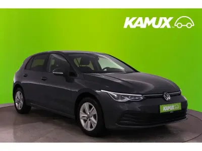Gebraucht VW Golf VIII Life 131 PS (96 kW) 2023 Delfingrau Limousine