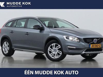 Gebraucht Volvo V60 CC Momentum 190 PS (139 kW) 2016 Grau Kombi
