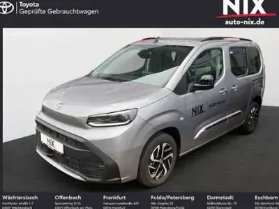 Begagnad Toyota Proace Verso City 100 kW (136 HK) 2025 Silver Kombi