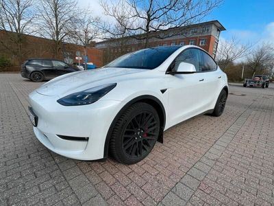 gebraucht Tesla Model Y Performance, AHK, drehbares Display