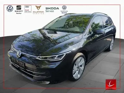 Neu VW Golf VIII 116 PS (85 kW) 2026 Schwarz Kombi