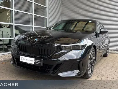 Gebraucht BMW 520 M Sport 197 PS (144 kW) 2024 Schwarz Limousine