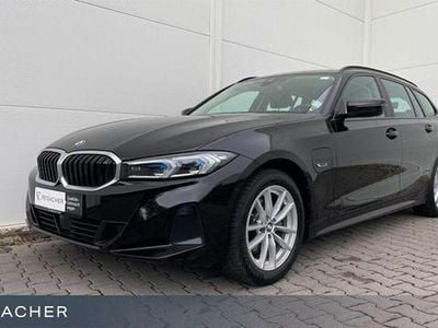 Second-hand BMW 330e Sport Line 292 CP (214 kW) 2022 Negru Berlinǎ