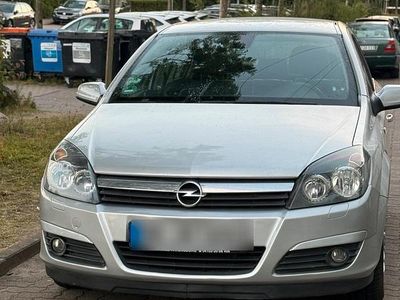 Gebraucht Opel Astra 105 PS (77 kW) 2004 Silber Limousine