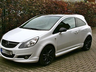 Gebraucht Opel Corsa Edition 90 PS (66 kW) 2008 Weiß Kleinwagen