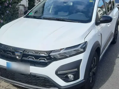 Gebraucht Dacia Jogger Extreme 101 PS (74 kW) 2022 Weiß Van / Kleinbus