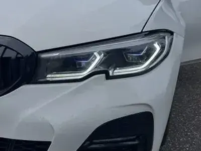 Gebraucht BMW 320 M Sport 184 PS (135 kW) 2022 Weiß Kombi