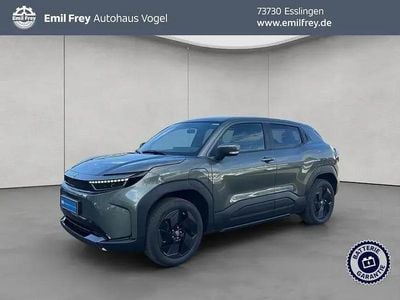 Nuova Toyota Urban Cruiser 127 kW (174 CV) 2026 Marrone SUV