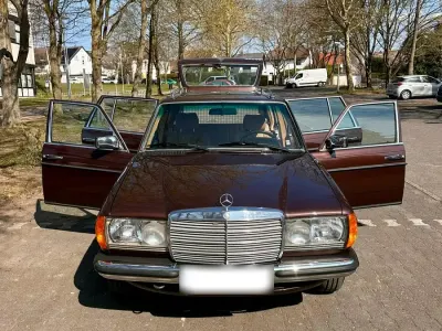 Gebraucht Mercedes 280 185 PS (136 kW) 1983 Braun Kombi