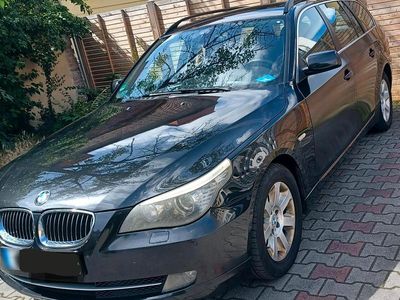 Gebraucht BMW 525 197 PS (144 kW) 2008 Schwarz Kombi