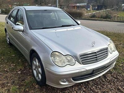 Gebraucht Mercedes C200 163 PS (119 kW) 2004 Silber Limousine