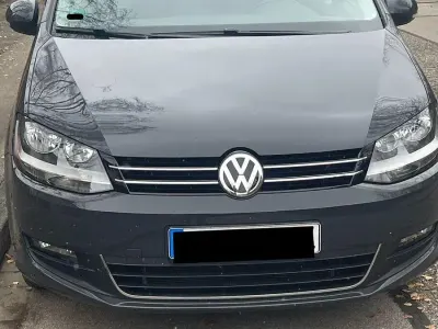 Gebraucht VW Sharan Comfortline 150 PS (110 kW) 2016 Grau Van / Kleinbus