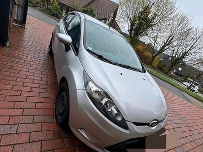 Gebraucht Ford Fiesta 82 PS (60 kW) 2009 Silber Kleinwagen
