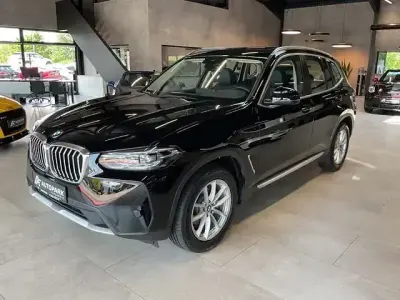 Gebraucht BMW X3 Sport Line 190 PS (139 kW) 2022 Schwarz SUV
