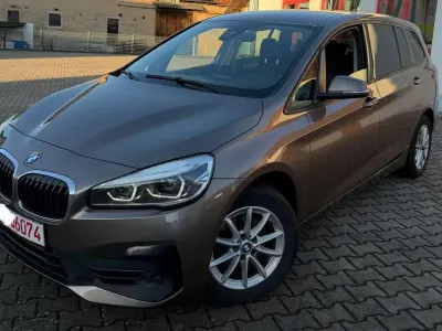 Gebraucht BMW 216 Gran Tourer 109 PS (80 kW) 2019 Jucarobeige metallic Van / Kleinbus
