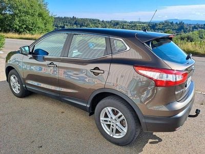 Gebraucht Nissan Qashqai Visia 110 PS (80 kW) 2016 Braun SUV