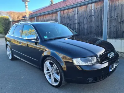 Gebraucht Audi A4 131 PS (96 kW) 2002 Schwarz Kombi