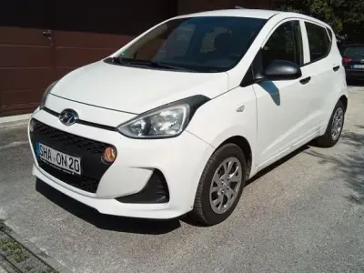 Gebraucht Hyundai i10 Classic 67 PS (49 kW) 2017 Weiß Kleinwagen
