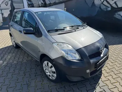 Gebraucht Toyota Yaris Cool 69 PS (50 kW) 2010 Kleinwagen