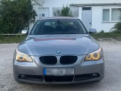 Gebraucht BMW 520 170 PS (125 kW) 2003 Silber Limousine