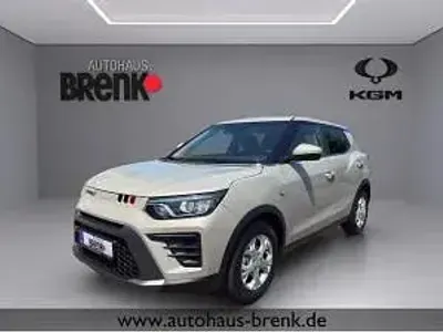 Nuova KGM Tivoli 163 CV (119 kW) 2026 Marrone SUV